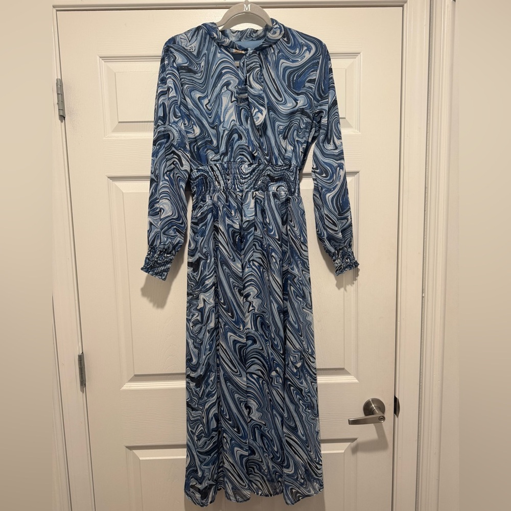 GROOVY Highneck Blue Dress